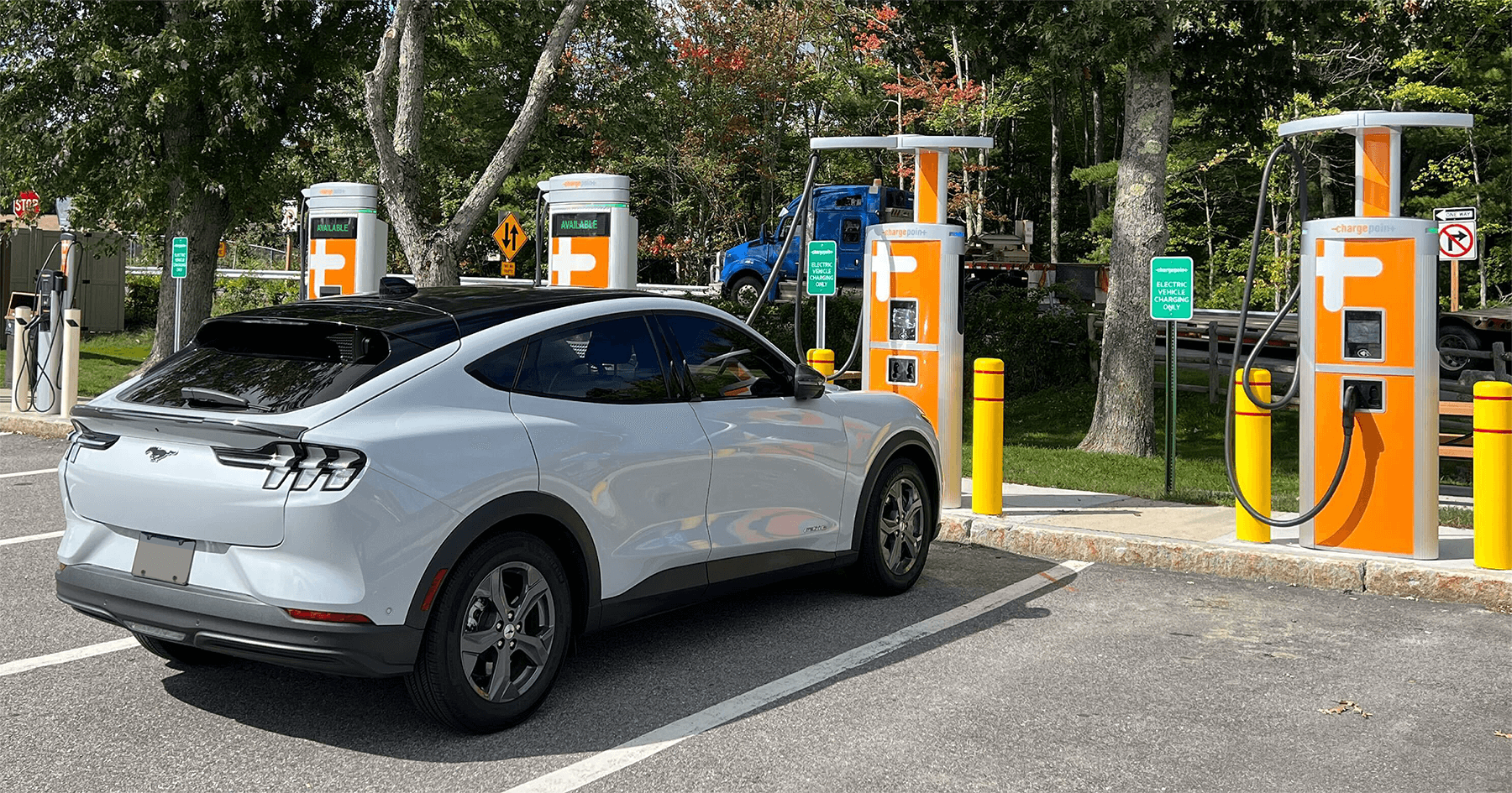 Comprehensive DC Fast charging stations ChargePoint